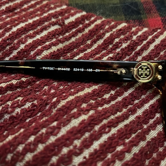 Tory Burch Sunglasses - Picture 4 of 11